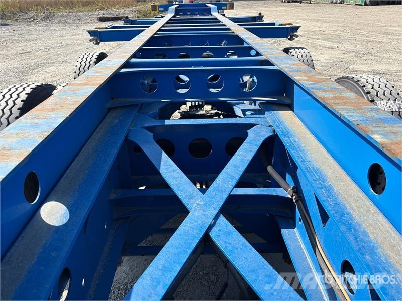 CIMC CB45M3OTC00 Tri/A Extendable Container Trailer Containerframe trailers