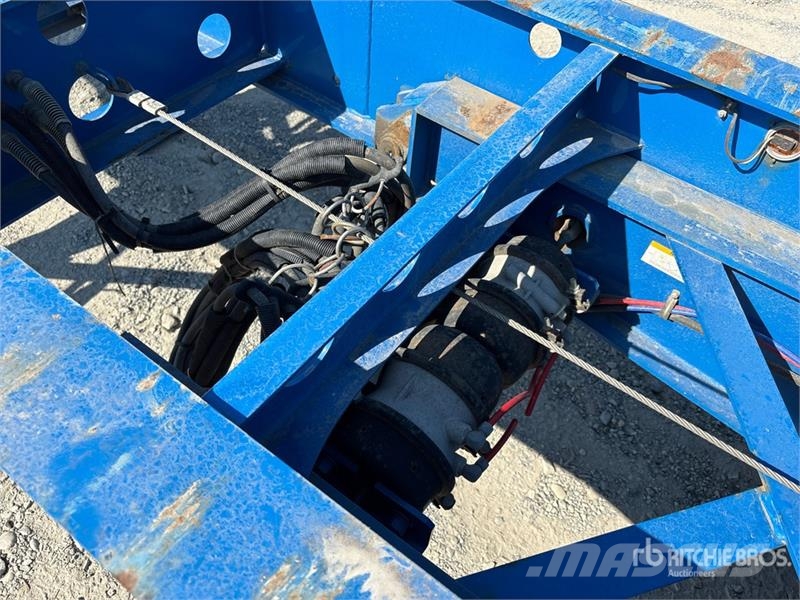 CIMC CB45M3OTC00 Tri/A Extendable Container Trailer Containerframe trailers
