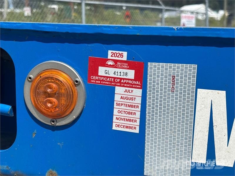 CIMC CB45M3OTC00 Tri/A Extendable Container Trailer Containerchassis