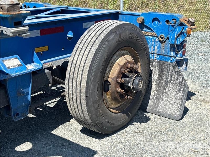 CIMC CB45M3OTC00 Tri/A Extendable Container Trailer Konteineriekrāvēji