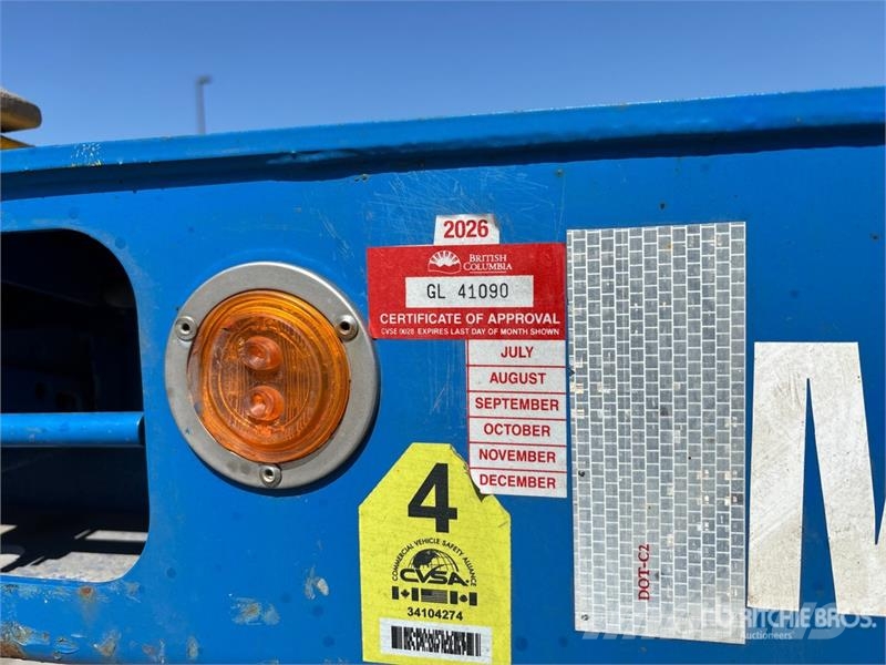 CIMC CB45M3OTC00 Tri/A Extendable Container Trailer Remolques portacontenedores