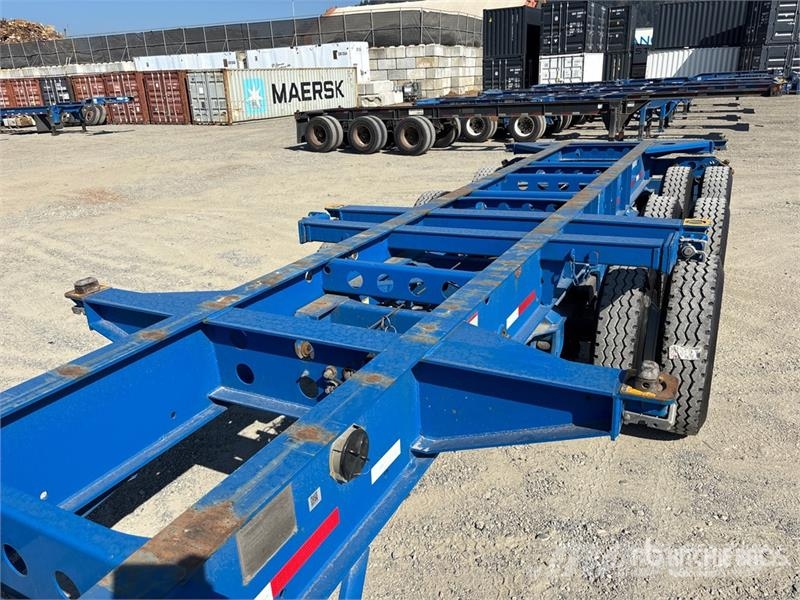 CIMC CB45M3OTC00 Tri/A Extendable Container Trailer Containerframe trailers