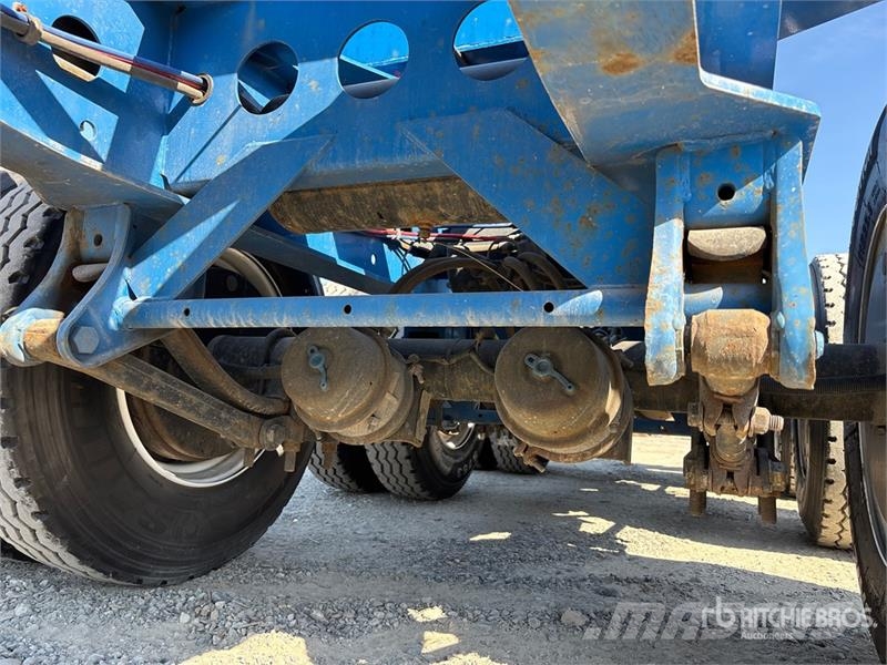 CIMC CB45M3OTC00 Tri/A Extendable Container Trailer Containerframe trailers