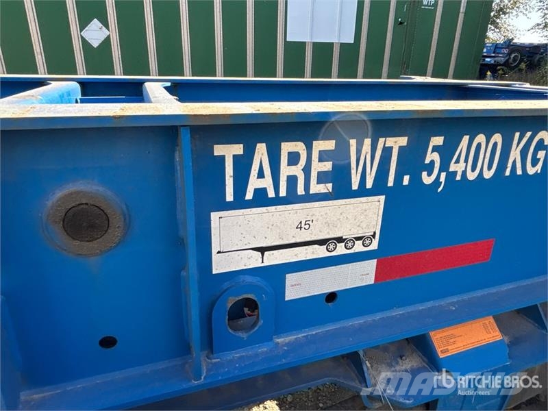 CIMC CB45M3OTC00 Tri/A Extendable Container Trailer Containerhenger