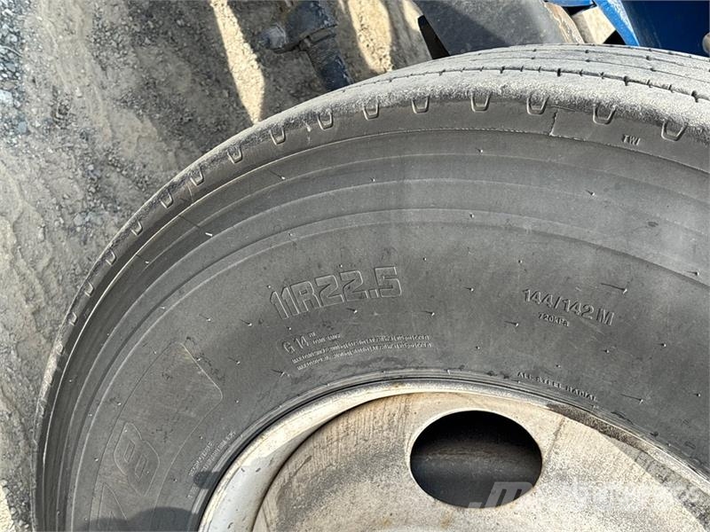 CIMC CB45M3OTC00 Tri/A Extendable Container Trailer مقطورات حاويات