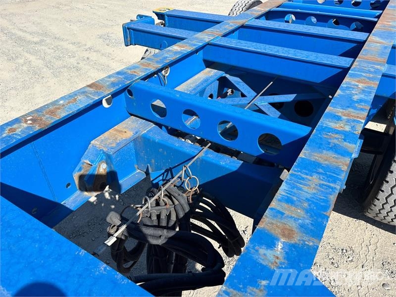CIMC CB45M3OTC00 Tri/A Extendable Container Trailer Containerframe trailers
