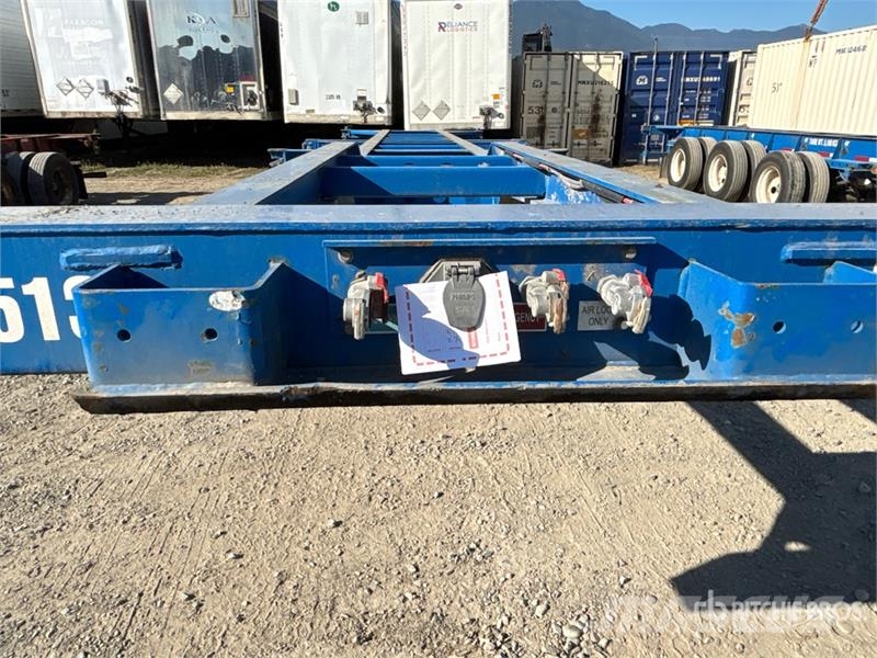CIMC CB45M3OTC00 Tri/A Extendable Container Trailer Containerhenger