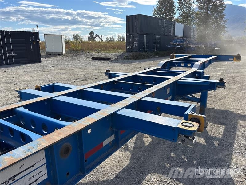 CIMC CB45M3OTC00 Tri/A Extendable Container Trailer Remolques portacontenedores