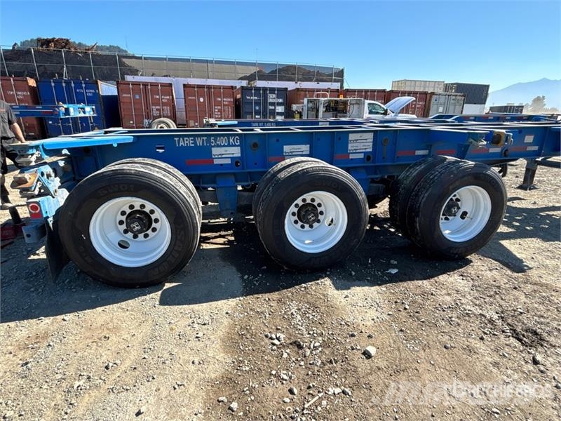 CIMC CB45M3OTC00 Tri/A Extendable Container Trailer Remolques portacontenedores