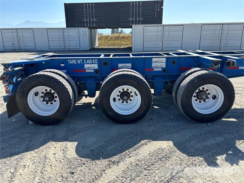 CIMC CB45M3OTC00 Tri/A Extendable Container Trailer Containerframe trailers