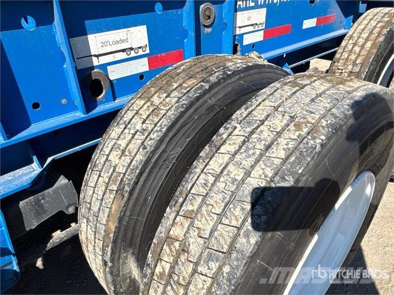 CIMC CB45M3OTC00 Tri/A Extendable Container Trailer Remolques portacontenedores