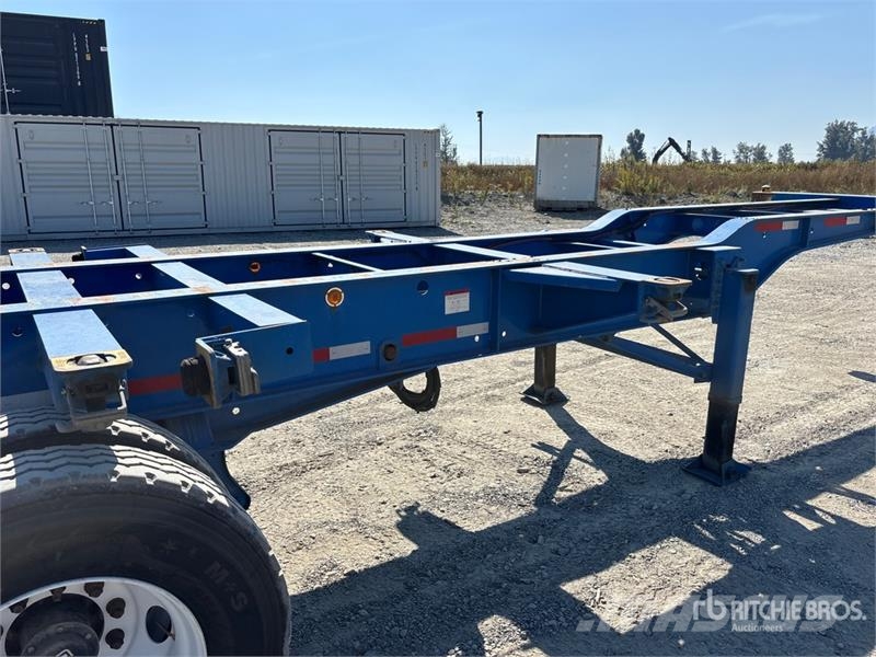 CIMC CB45M3OTC00 Tri/A Extendable Container Trailer Containerframe trailers