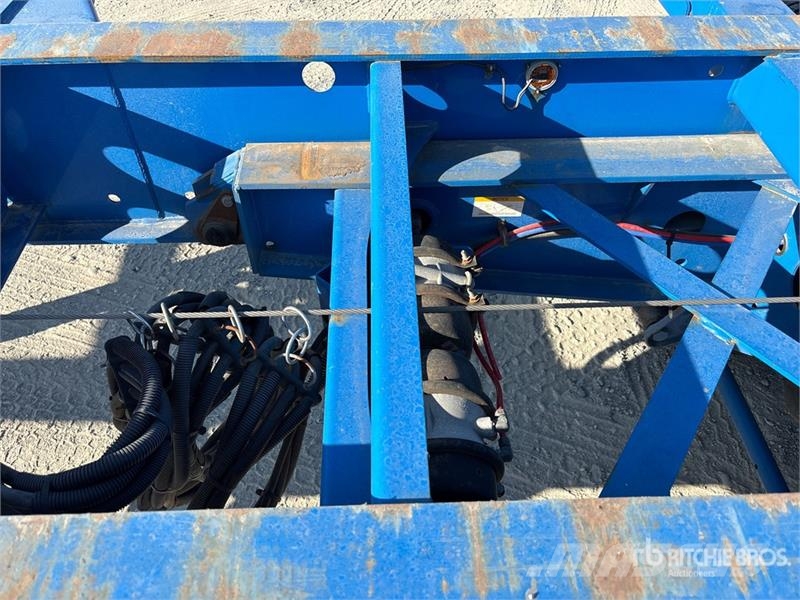 CIMC CB45M3OTC00 Tri/A Extendable Container Trailer Прицепы-Контейнеровозы
