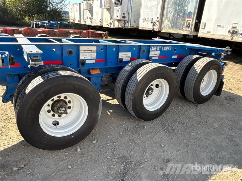 CIMC CB45M3OTC00 Tri/A Extendable Container Trailer Containerhenger
