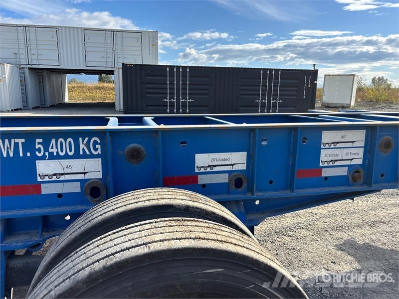 CIMC CB45M3OTC00 Tri/A Extendable Container Trailer Remolques portacontenedores