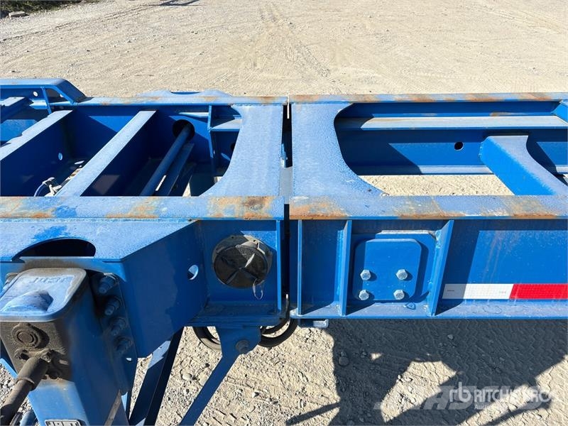 CIMC EX53M3OTC00 53 ft Tri/A Extendable Container Trail Containerchassis