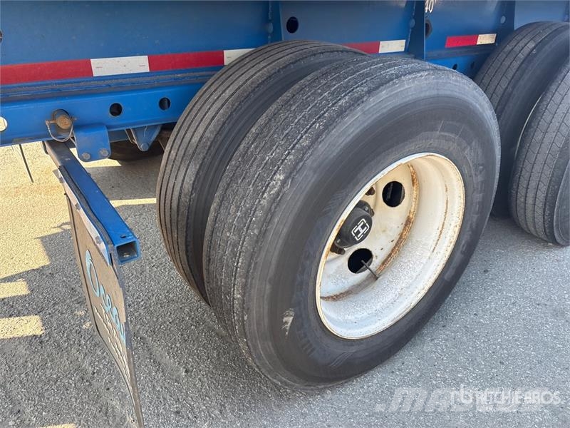 CIMC EX53M3OTC00 53 ft Tri/A Extendable Container Trail Containerhenger