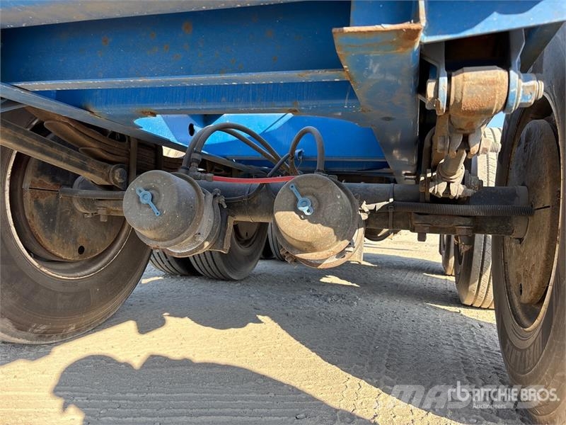 CIMC EX53M3OTC00 Tri/A Extendable Container Trailer Containeranhänger