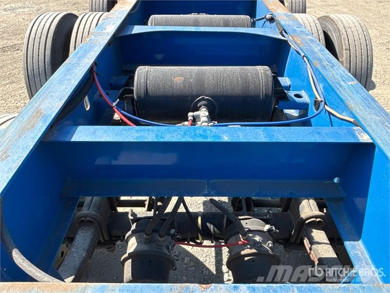 CIMC GN40M3OTC00 40 ft Tri/A Container Trailer Containerchassis