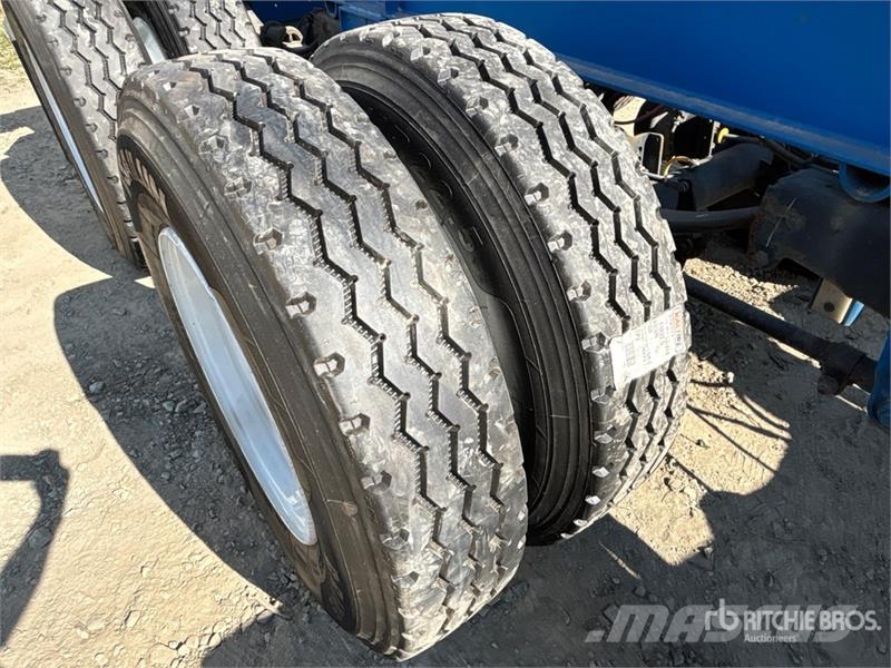 CIMC GN40M3OTC00 40 ft Tri/A Container Trailer مقطورات حاويات
