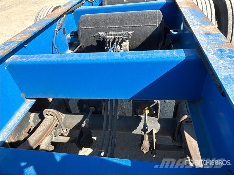 CIMC GN40M3OTC00 40 ft Tri/A Container Trailer Containerchassis