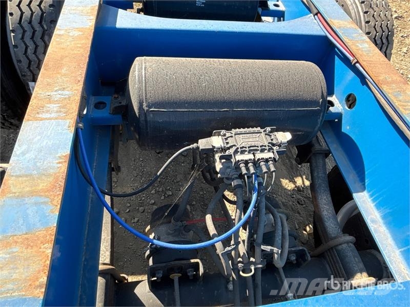 CIMC GN40M3OTC00 40 ft Tri/A Container Trailer Containerframe trailers