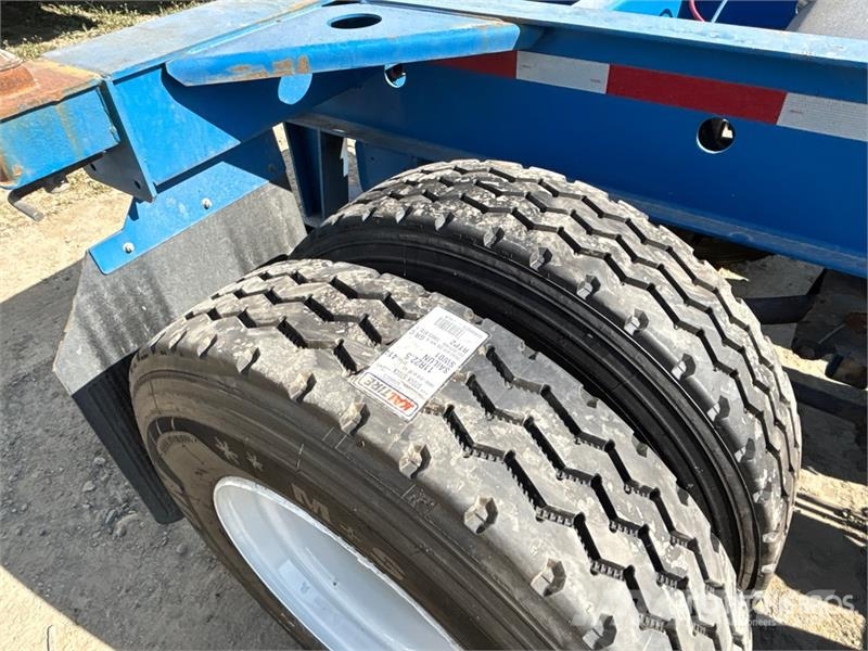 CIMC GN40M3OTC00 40 ft Tri/A Container Trailer مقطورات حاويات