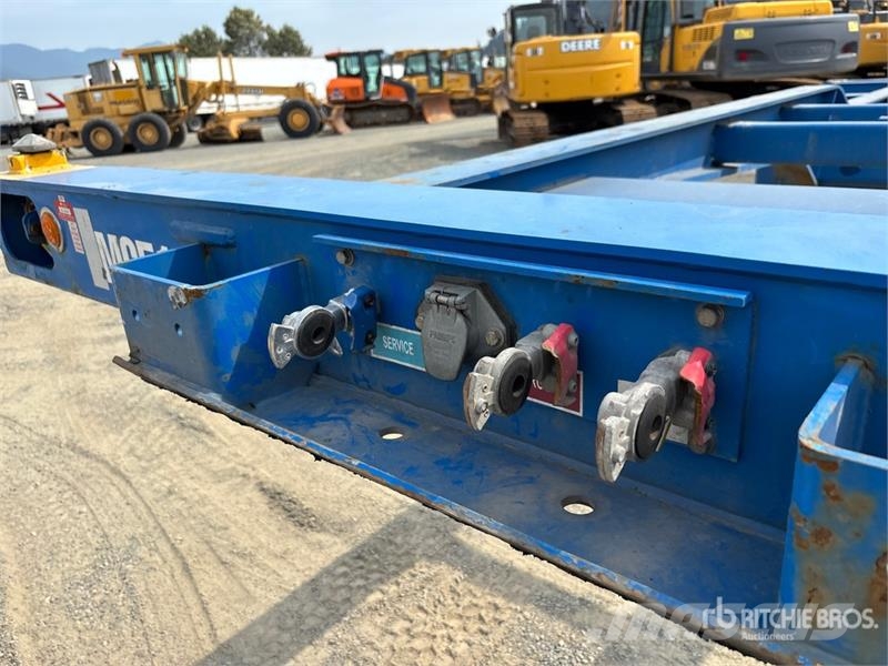 CIMC Tri/A Extendable Container Trailer Konteineriekrāvēji