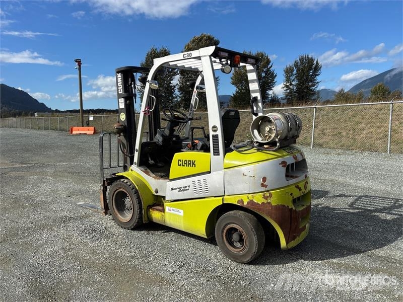 Clark C30 5825 lb Cushion Tire Forklift Інше