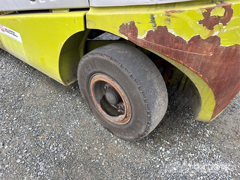 Clark C30 5825 lb Cushion Tire Forklift Інше