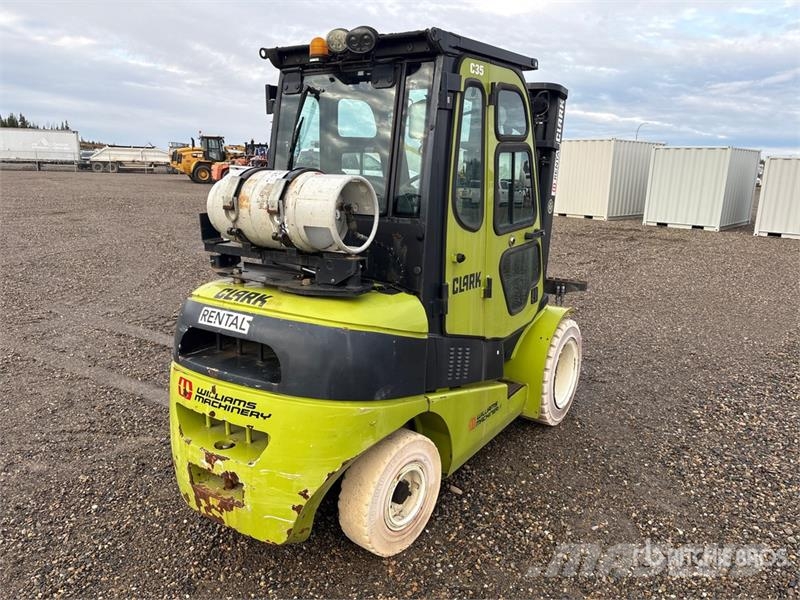 Clark C35 6000 lb Cushion Tire Forklift Інше