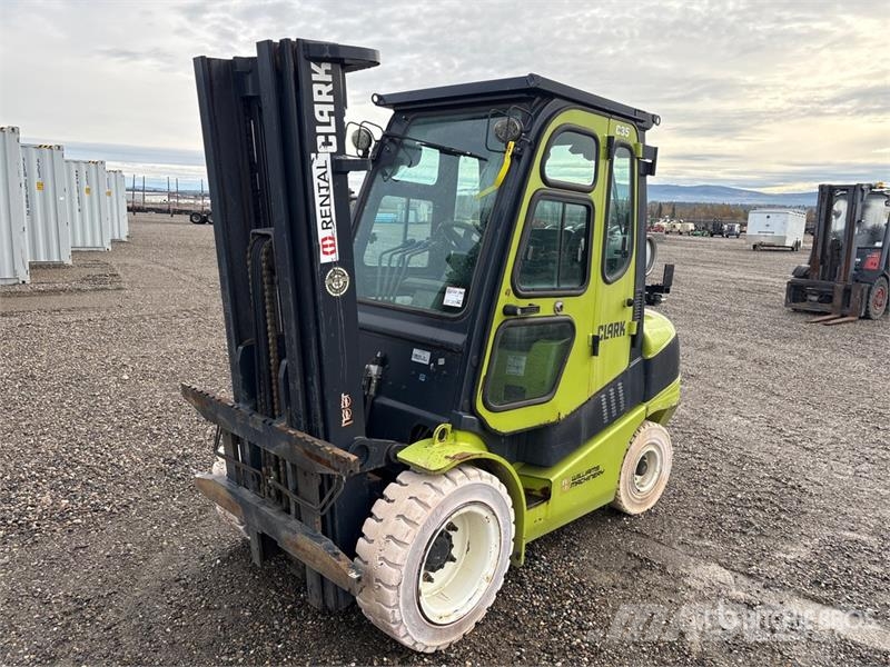 Clark C35 6000 lb Cushion Tire Forklift Інше
