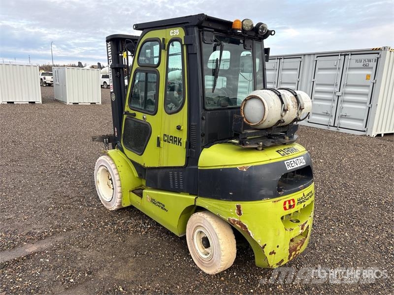 Clark C35 6000 lb Cushion Tire Forklift Інше