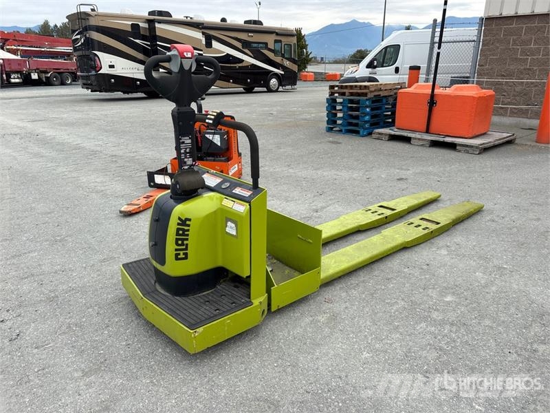Clark HWX30 Hand pallet truck