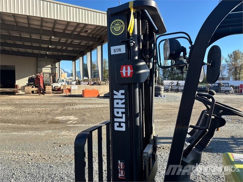 Clark TMX15S 2500 lb Cushion Tire Forklift Carrelli elevatori-Altro