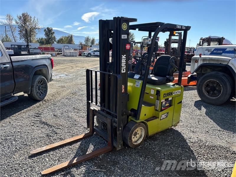 Clark TMX15S 2500 lb Cushion Tire Forklift Carrelli elevatori-Altro