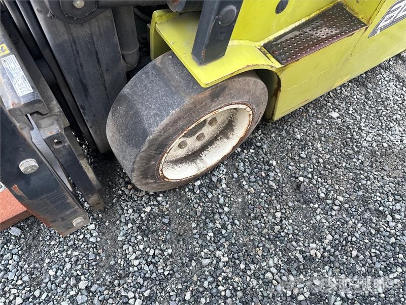 Clark TMX15S 2500 lb Cushion Tire Forklift شاحنات ذات رافعات شوكية - أخرى