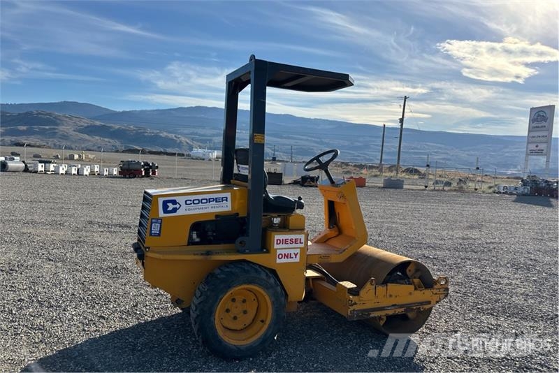 Corniver CT 48S Smooth Drum Compactor مداحل أحادية الأسطوانة