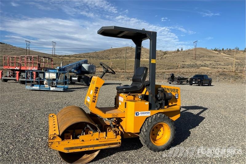 Corniver CT 48S Smooth Drum Compactor مداحل أحادية الأسطوانة