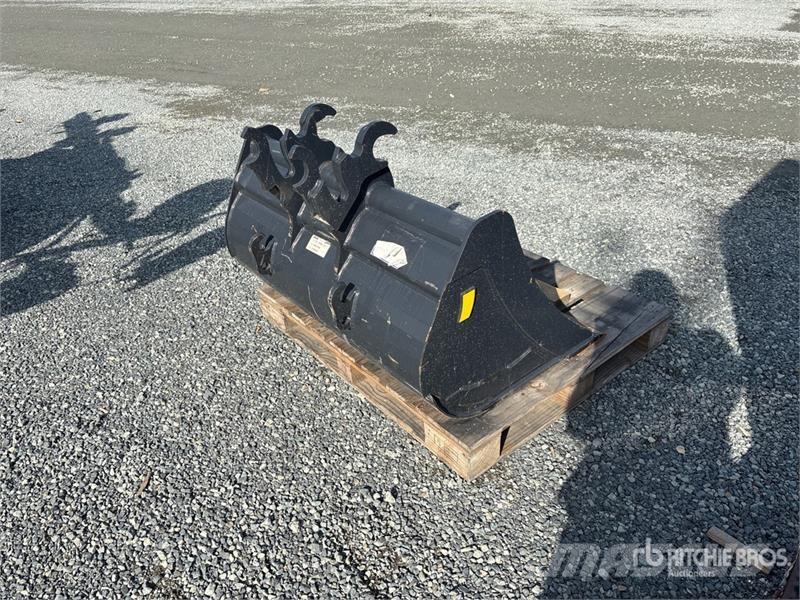  COT 48 in Cleanup Excavator Bucket دلاء