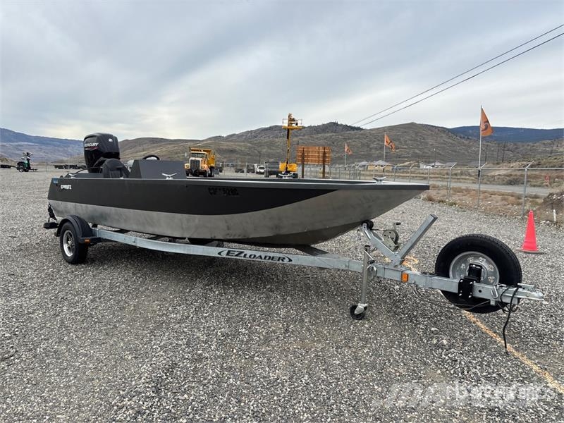 Coyote Otter 180 19 ft Jet Boat Darba laivas / baržas