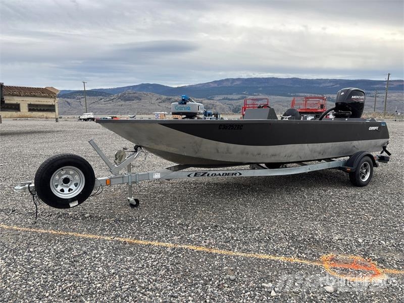 Coyote Otter 180 19 ft Jet Boat Darba laivas / baržas