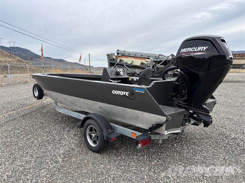 Coyote Otter 180 19 ft Jet Boat Darba laivas / baržas