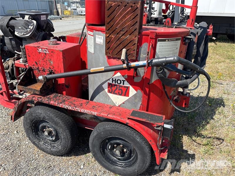Crafco SS125DC T/A Asphalt Tank Trailer Tankanhänger