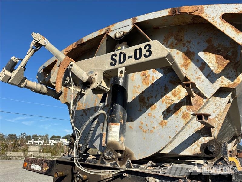  Cross Country 36 ft Tri/A Side Dump Trailer Самоскиди