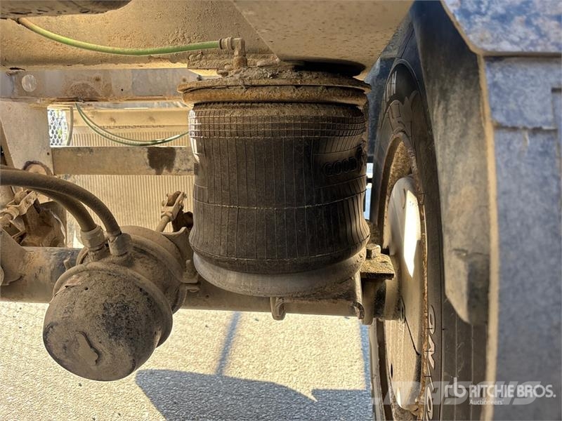  Cross Country 36 ft Tri/A Side Dump Trailer Самоскиди