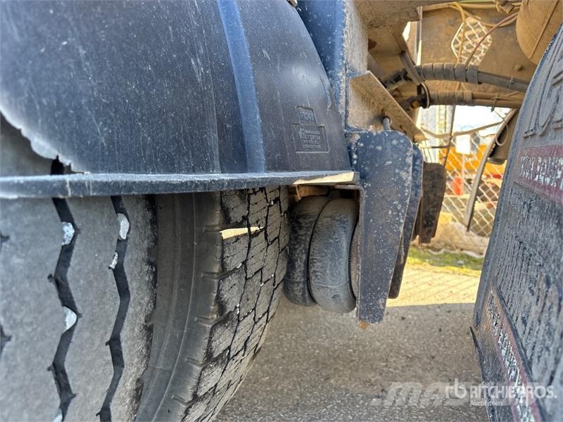  Cross Country 36 ft Tri/A Side Dump Trailer Самоскиди