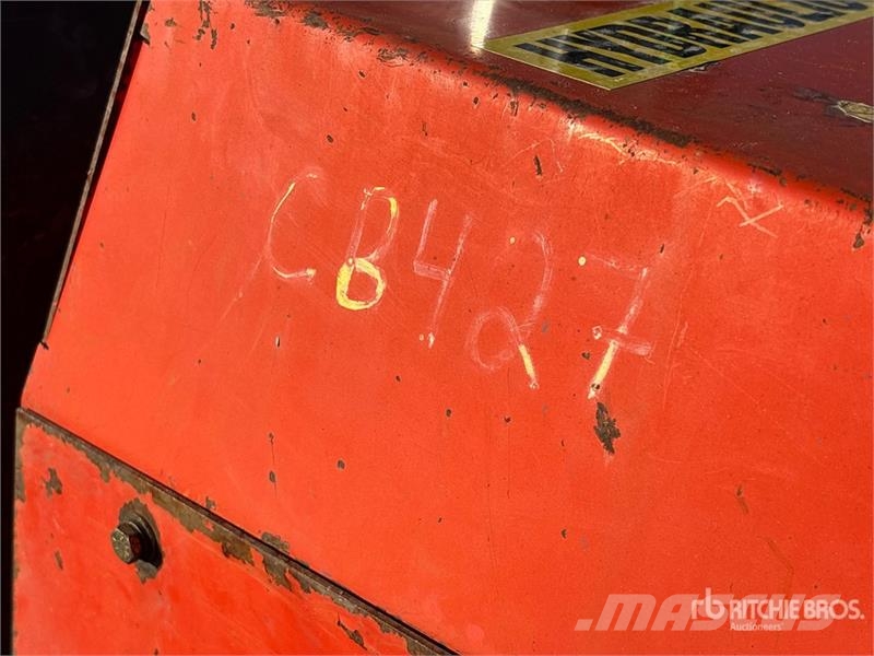Crown CB16 Stand-On Concrete Buggy Accessoires