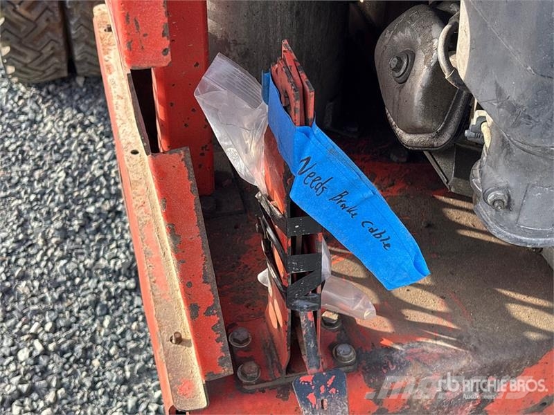 Crown CB16 Stand-On Concrete Buggy Accessoires