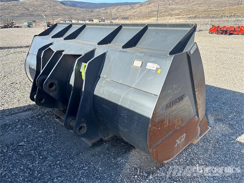 DaeQuip 119 in 4.5 cyd Wheel Loader Bucket Kauhat